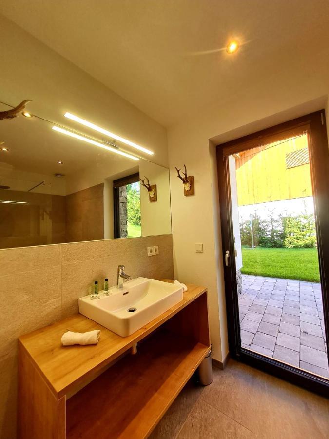 Gut Stein Panoramalodge มึลบาค อัม โฮคเคอนิก ภายนอก รูปภาพ