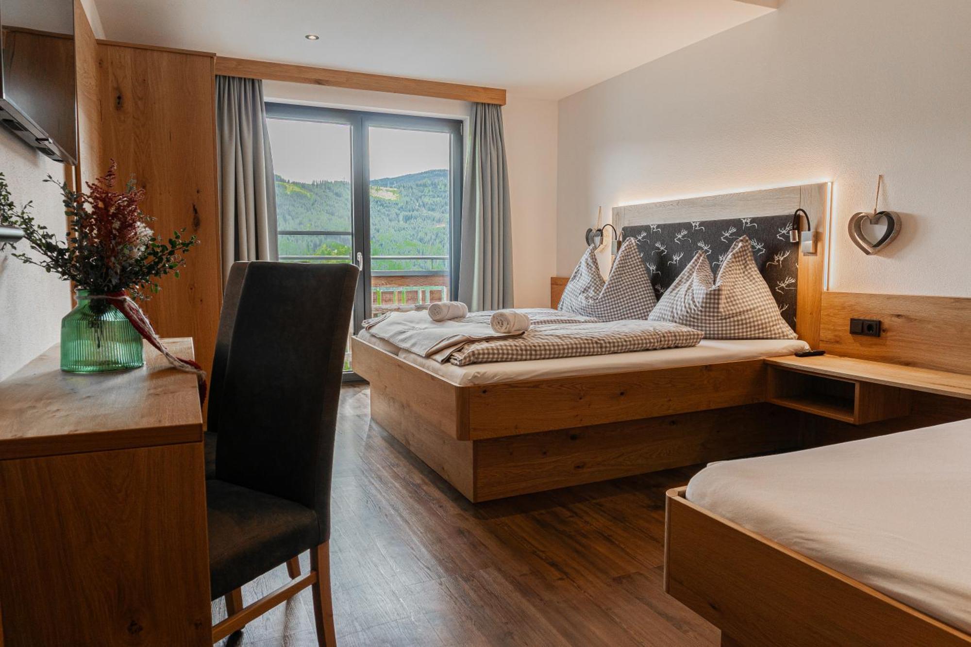 Gut Stein Panoramalodge มึลบาค อัม โฮคเคอนิก ภายนอก รูปภาพ