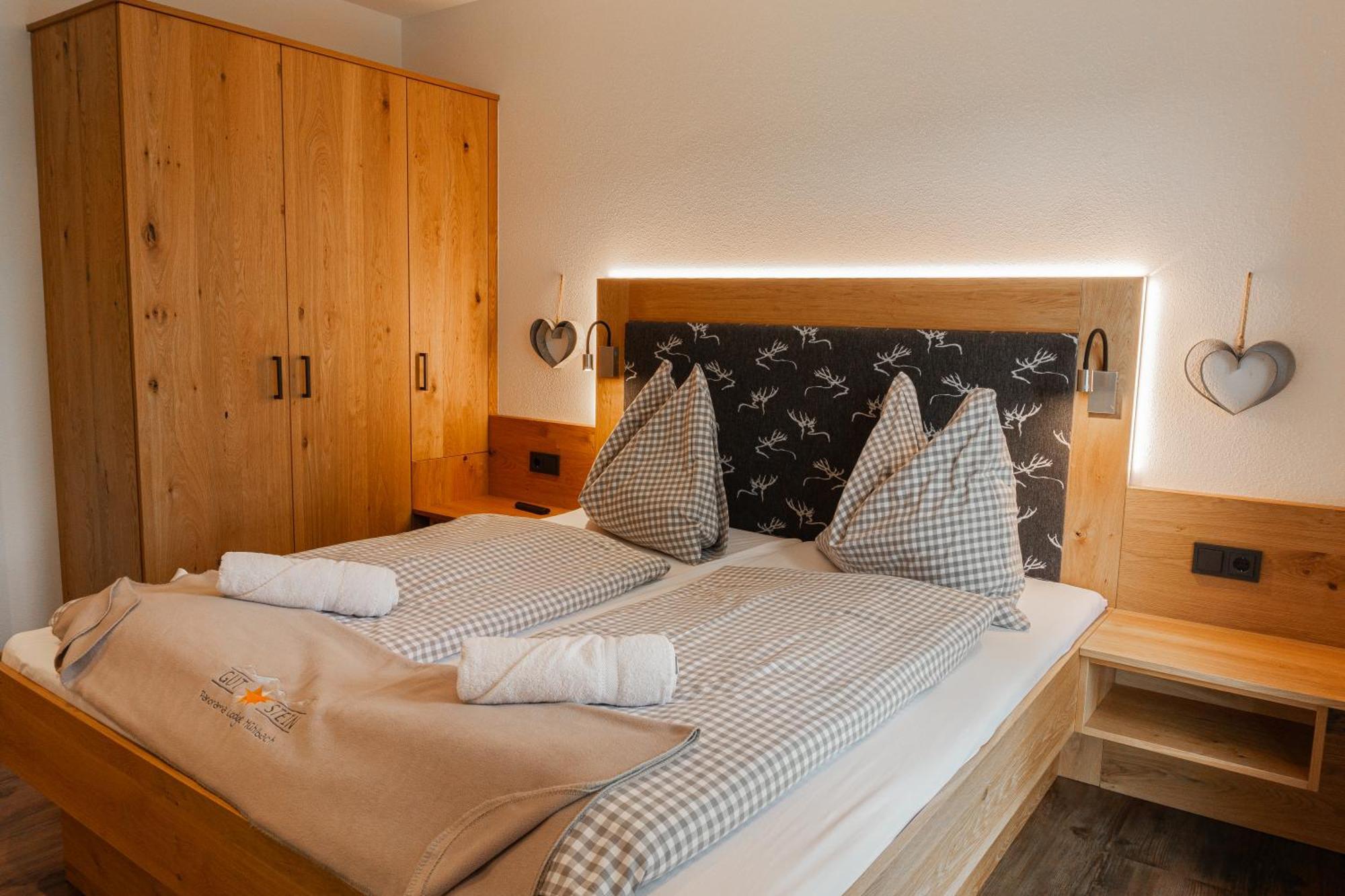 Gut Stein Panoramalodge มึลบาค อัม โฮคเคอนิก ภายนอก รูปภาพ